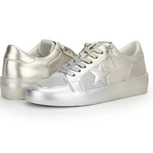 Metallic Silver Star Low-Top Sneakers Women’s 8 Casual Street Style